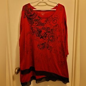 4X 30/32 sweater black & red floral/scroll design 3/4sleeve layerd chiffon hem